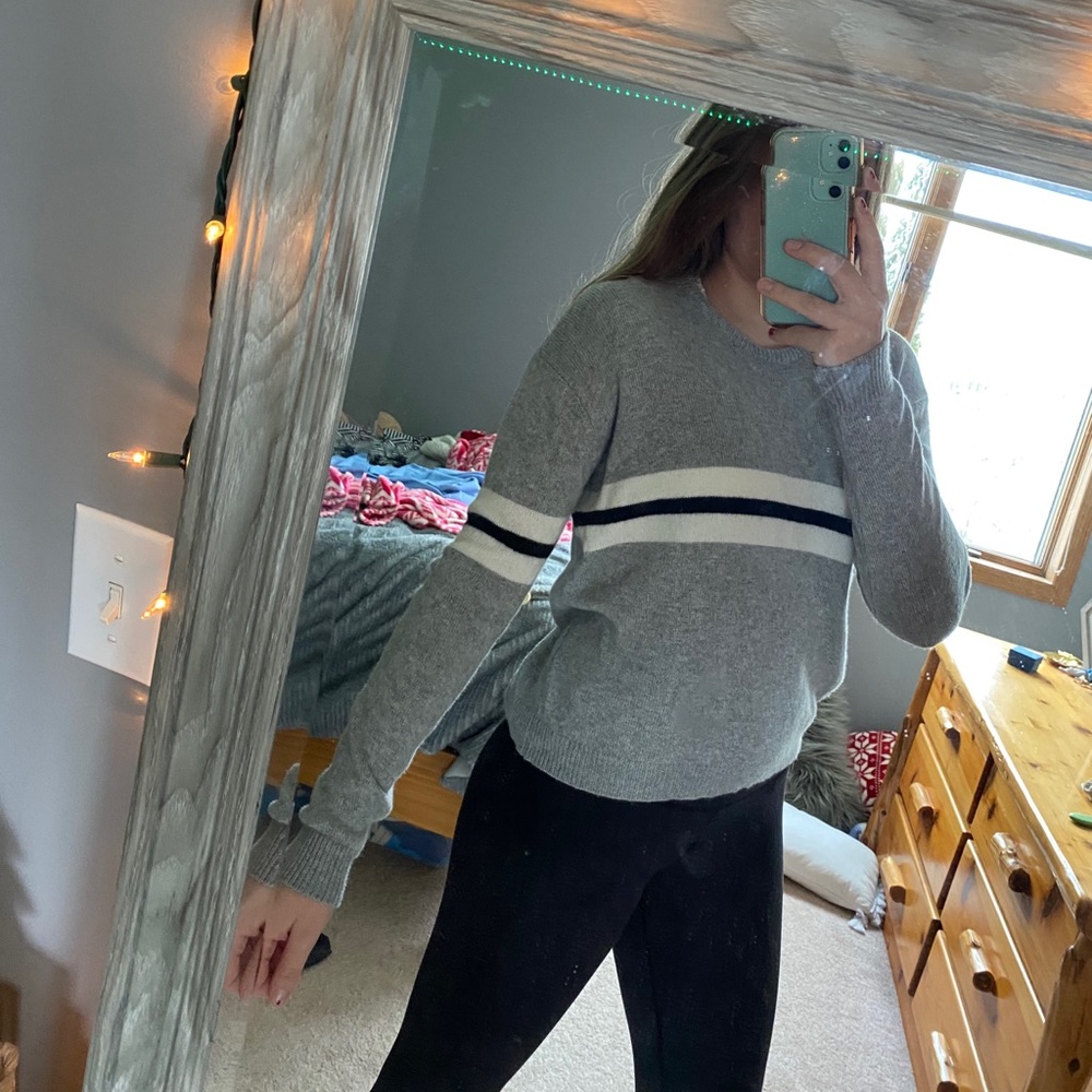 Brandy Melville Grey Sweater